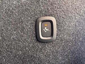 Volvo  XC40 Ultimate, B4 Mild-Hybrid, Benzin, Dark