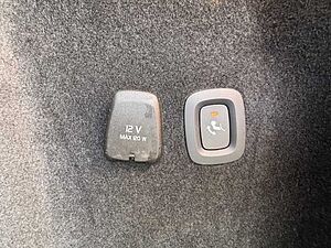 Volvo  V60 Ultimate, B4 Mild-Hybrid, Diesel, Dark