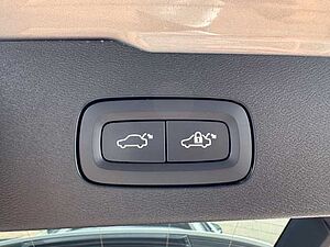 Volvo  V60 Ultimate, B4 Mild-Hybrid, Diesel, Dark