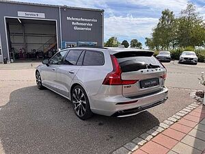Volvo  V60 Ultimate, B4 Mild-Hybrid, Diesel, Dark