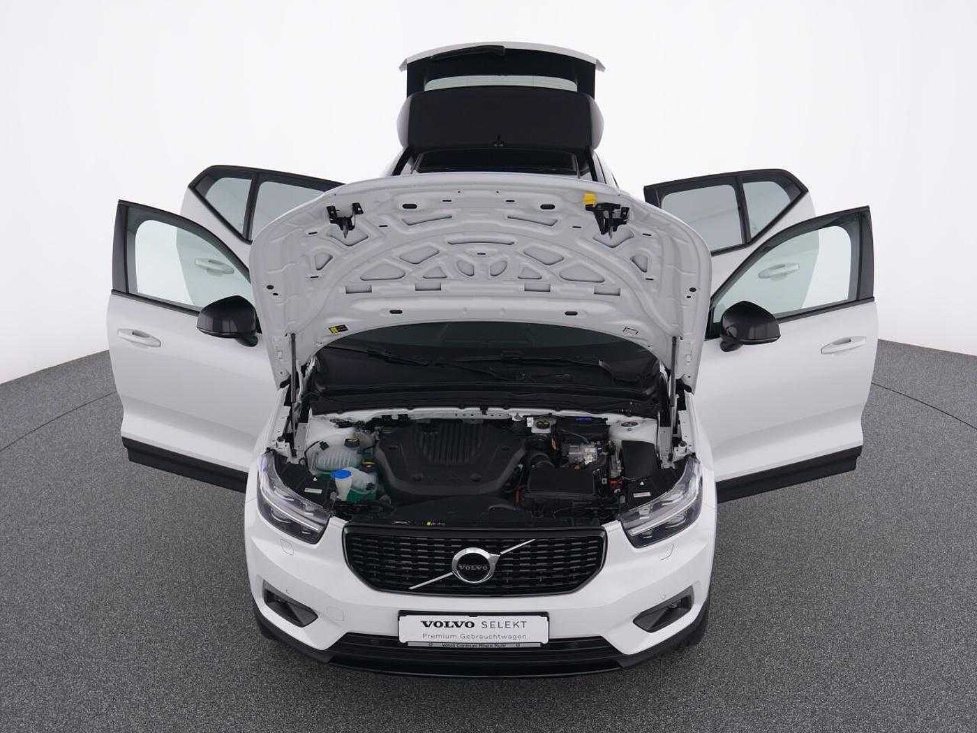 Volvo  XC 40