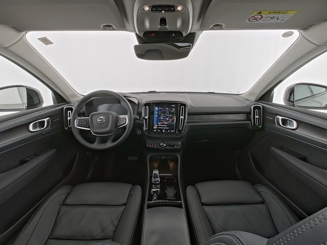 Volvo  XC 40