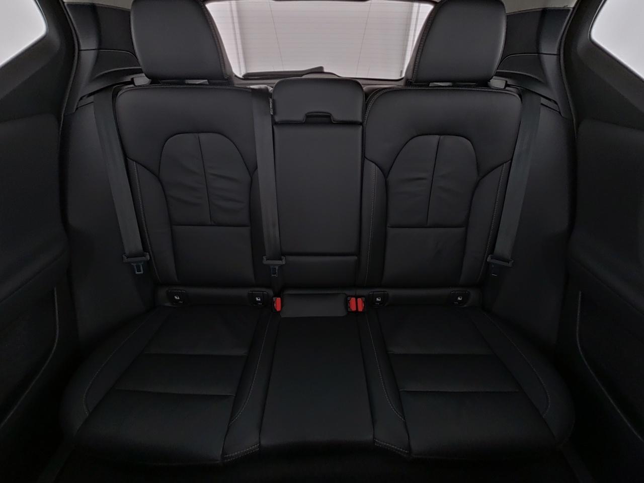 Volvo  XC 40