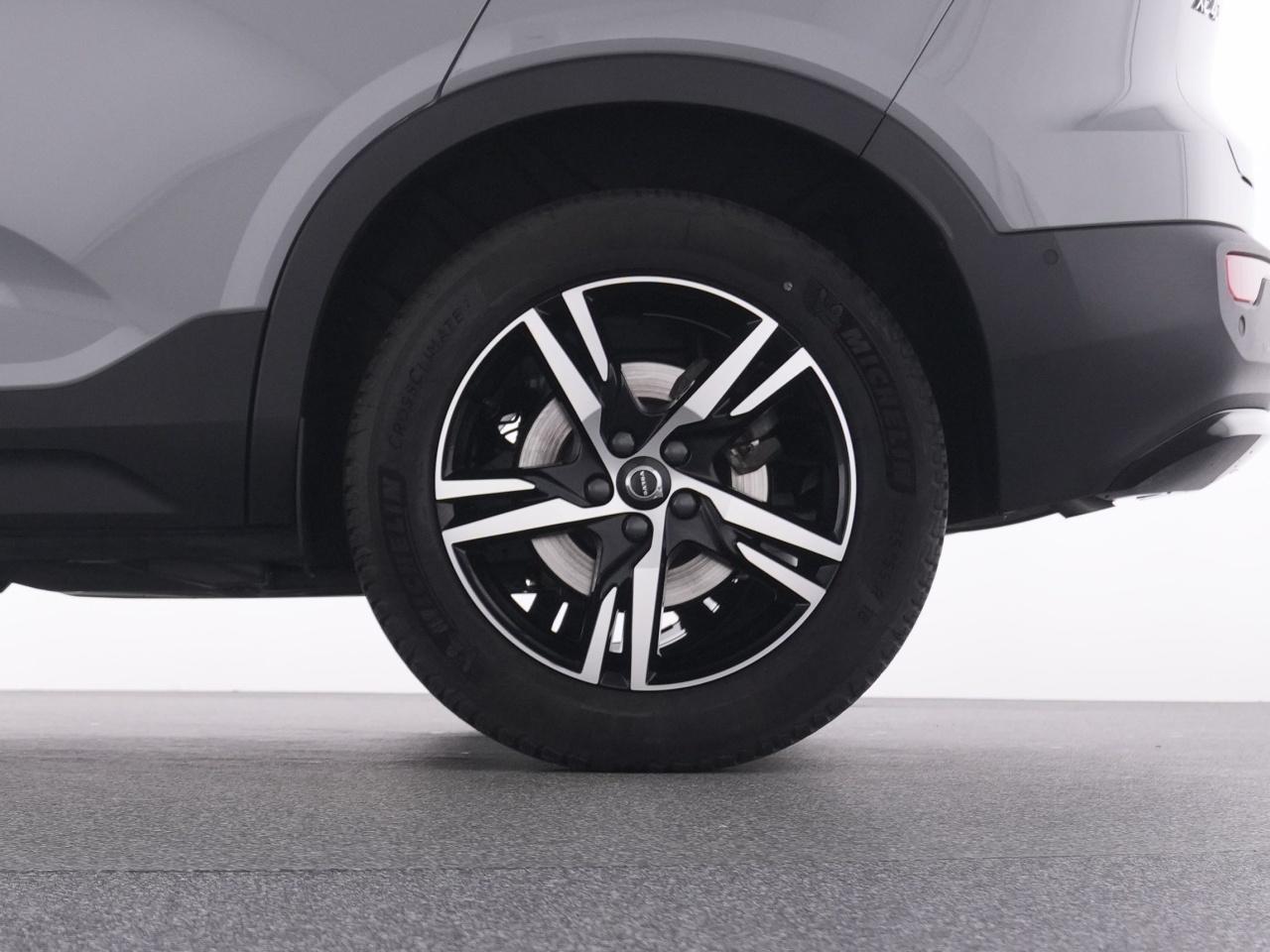 Volvo  XC 40