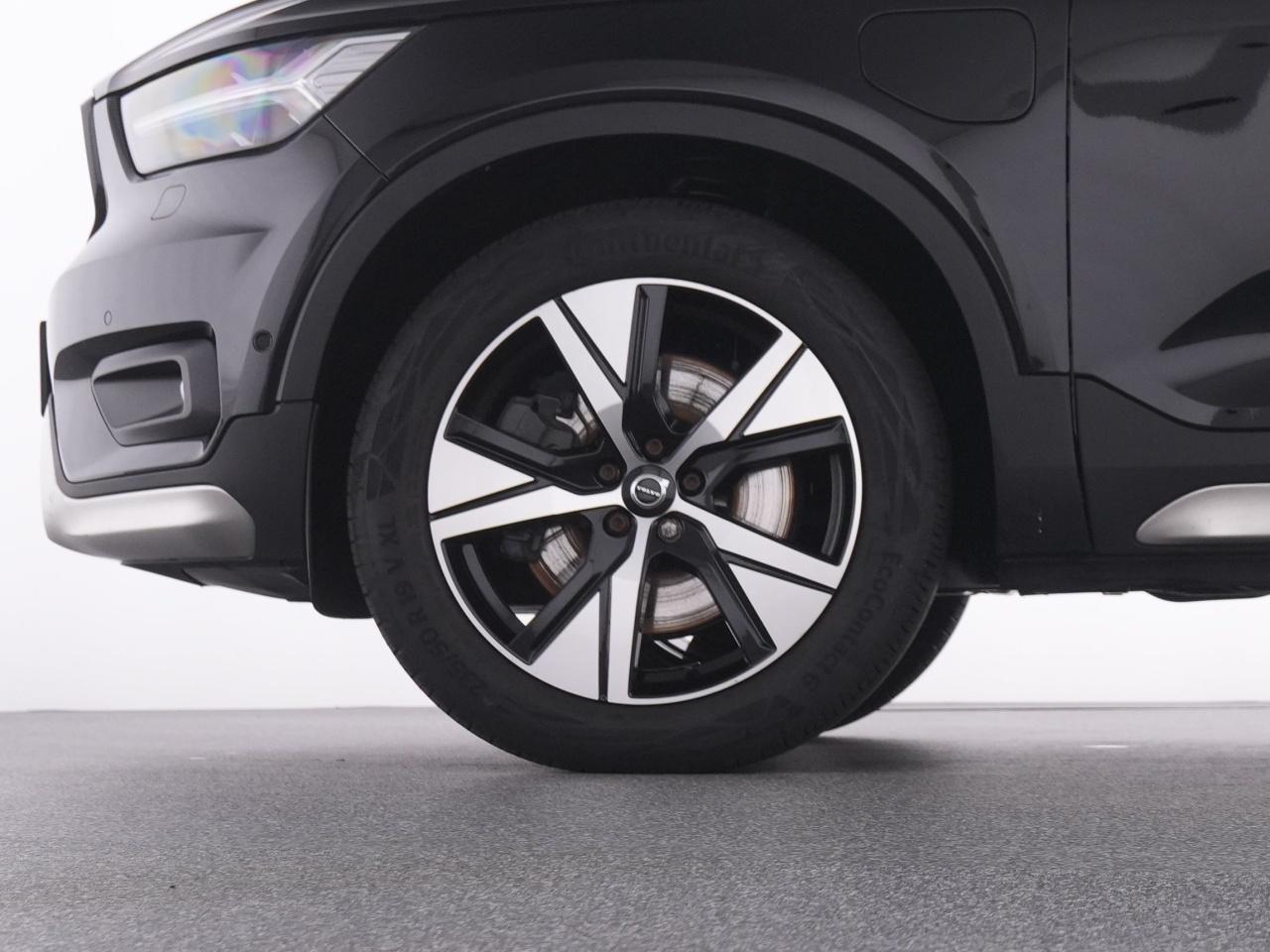Volvo  XC 40