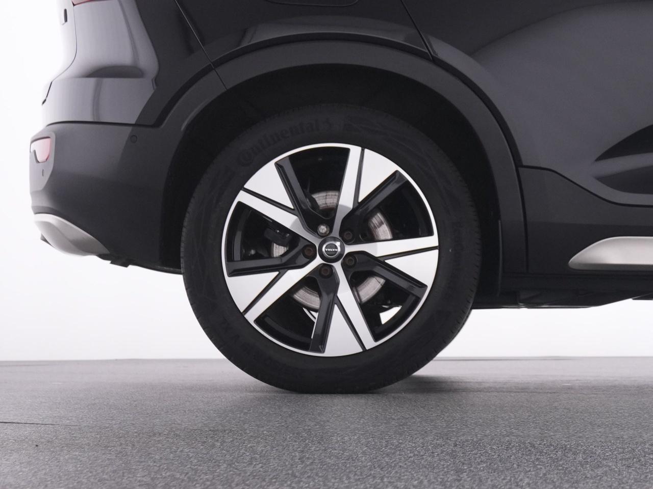 Volvo  XC 40