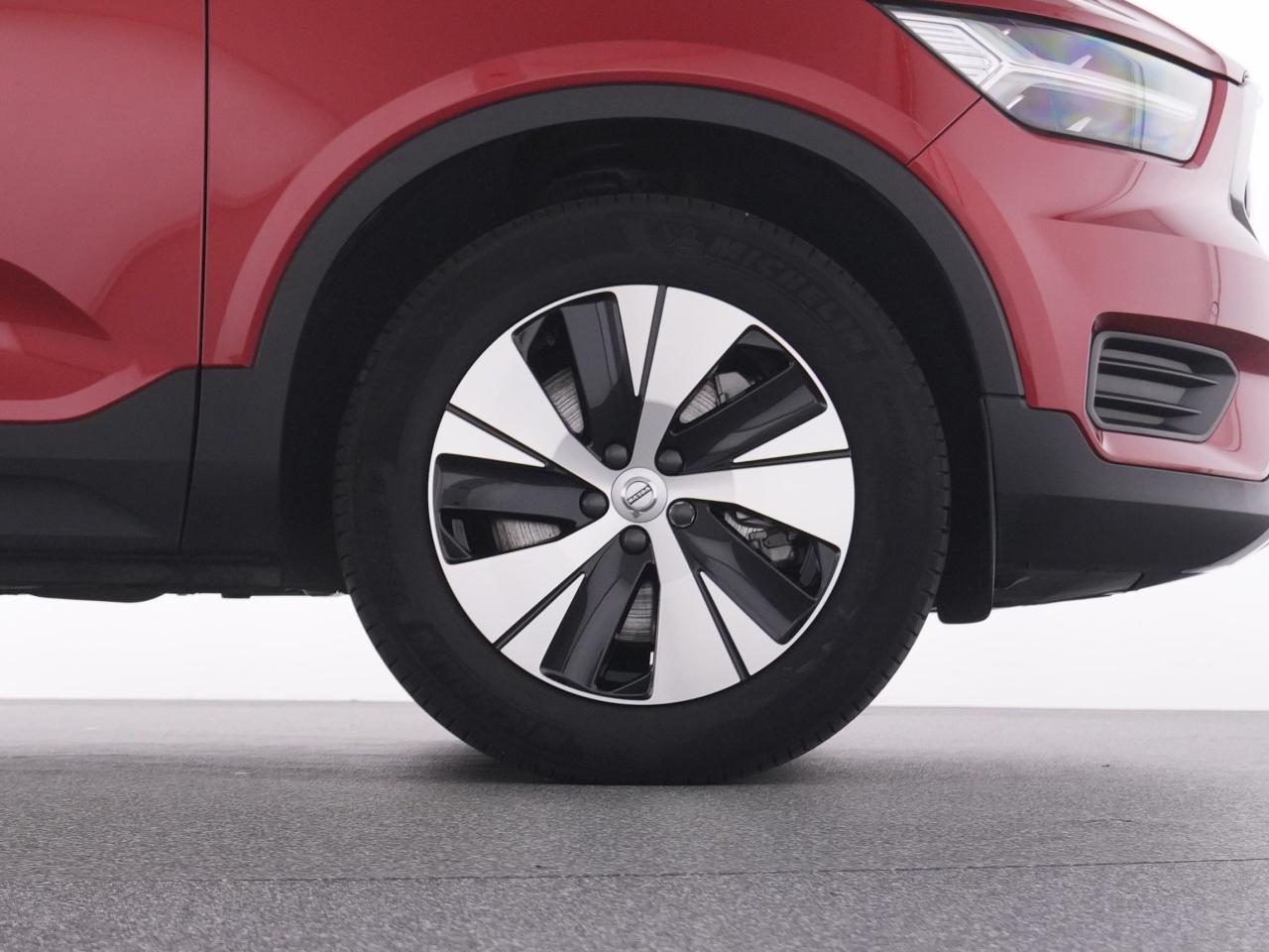 Volvo  XC 40