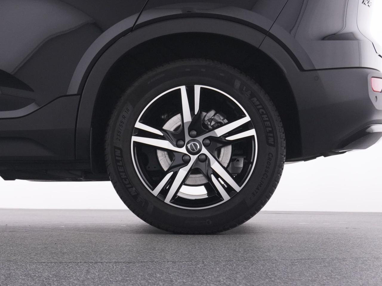 Volvo  XC 40