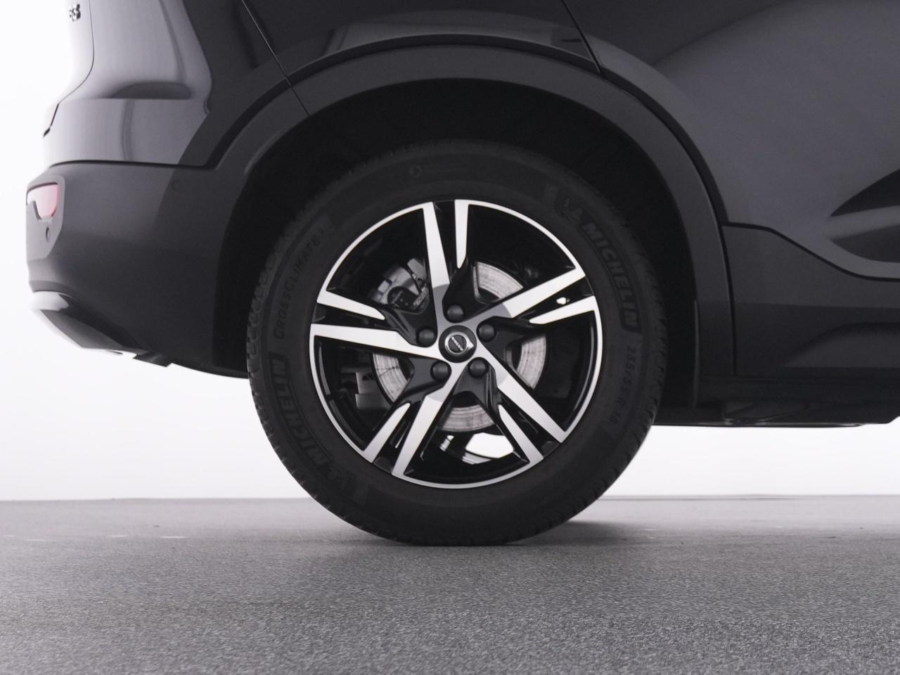 Volvo  XC 40