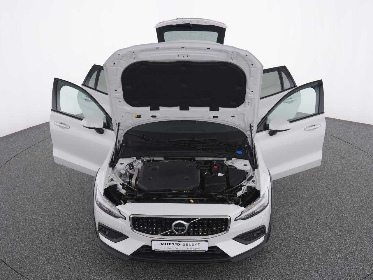 Volvo  CC
