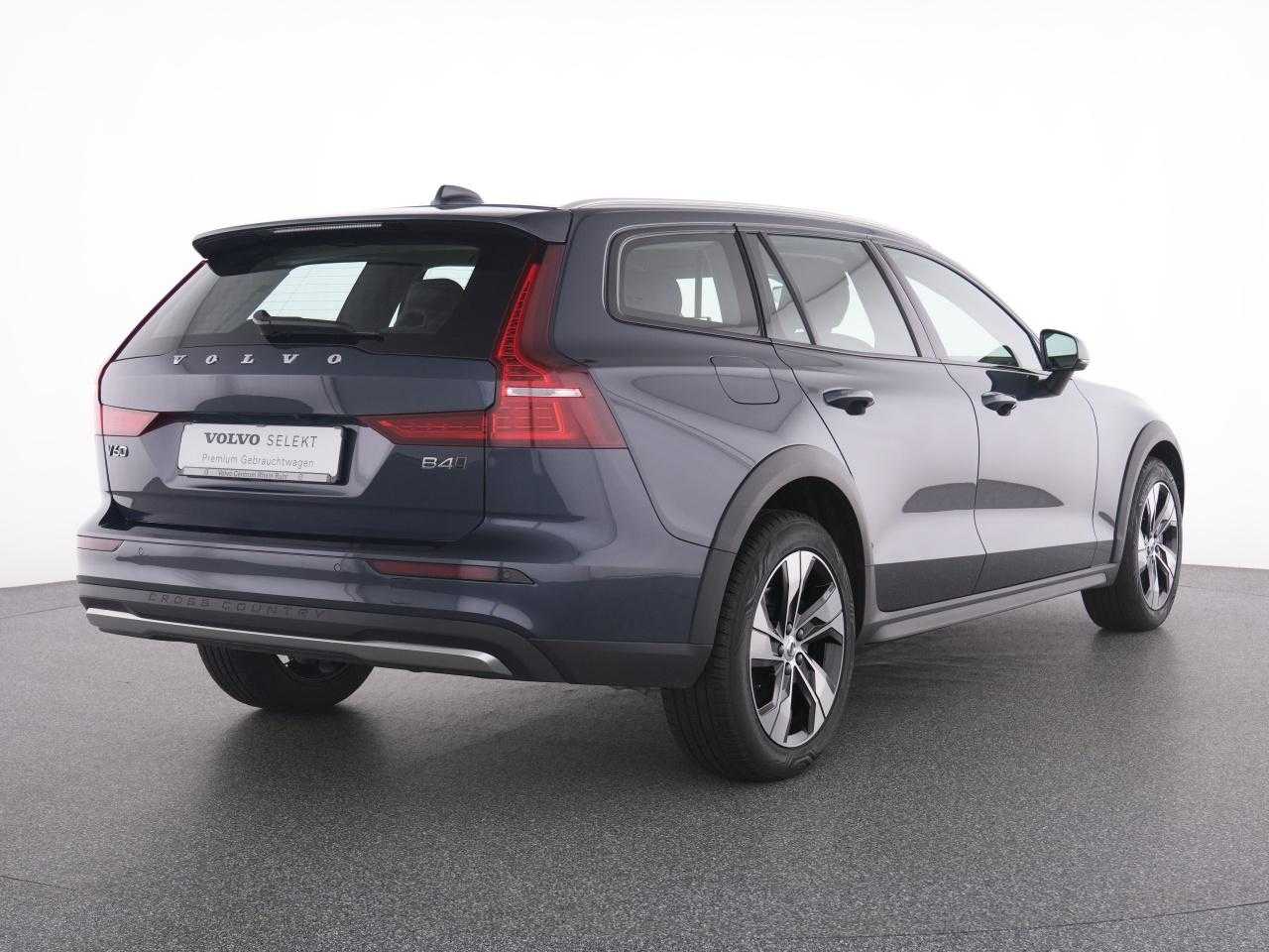 Volvo  CC