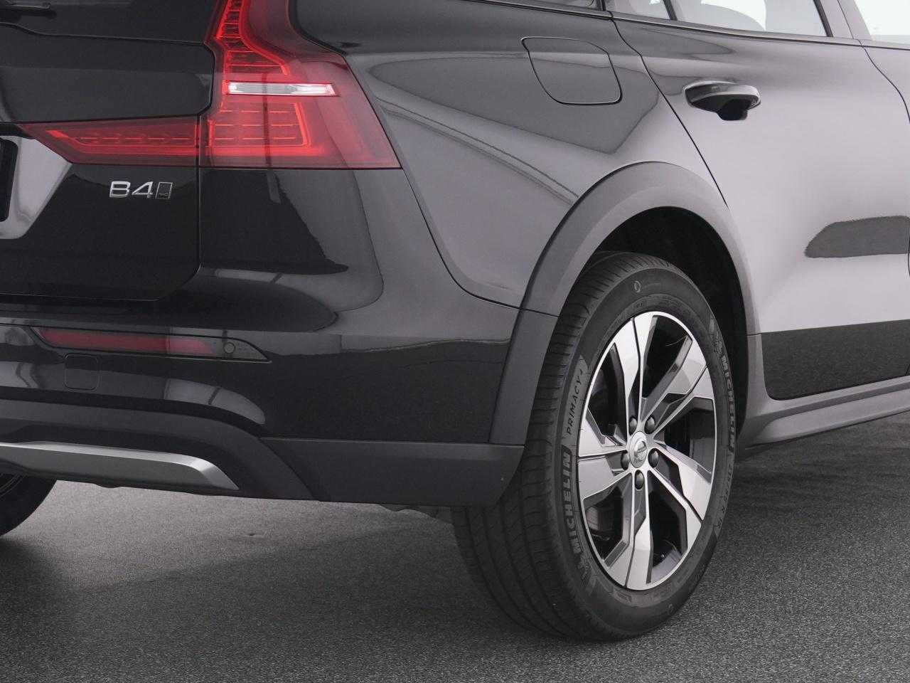 Volvo  CC