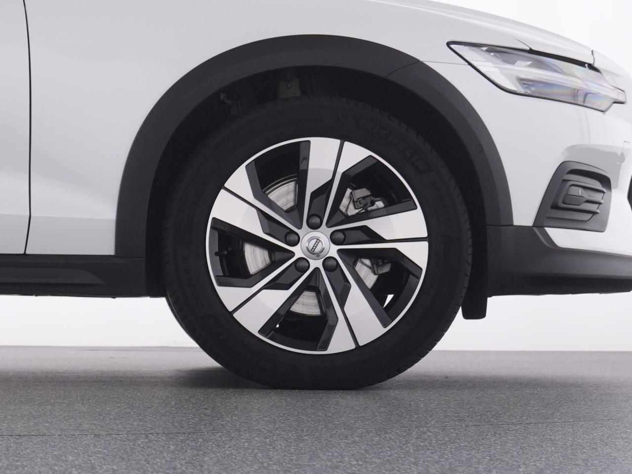 Volvo  CC