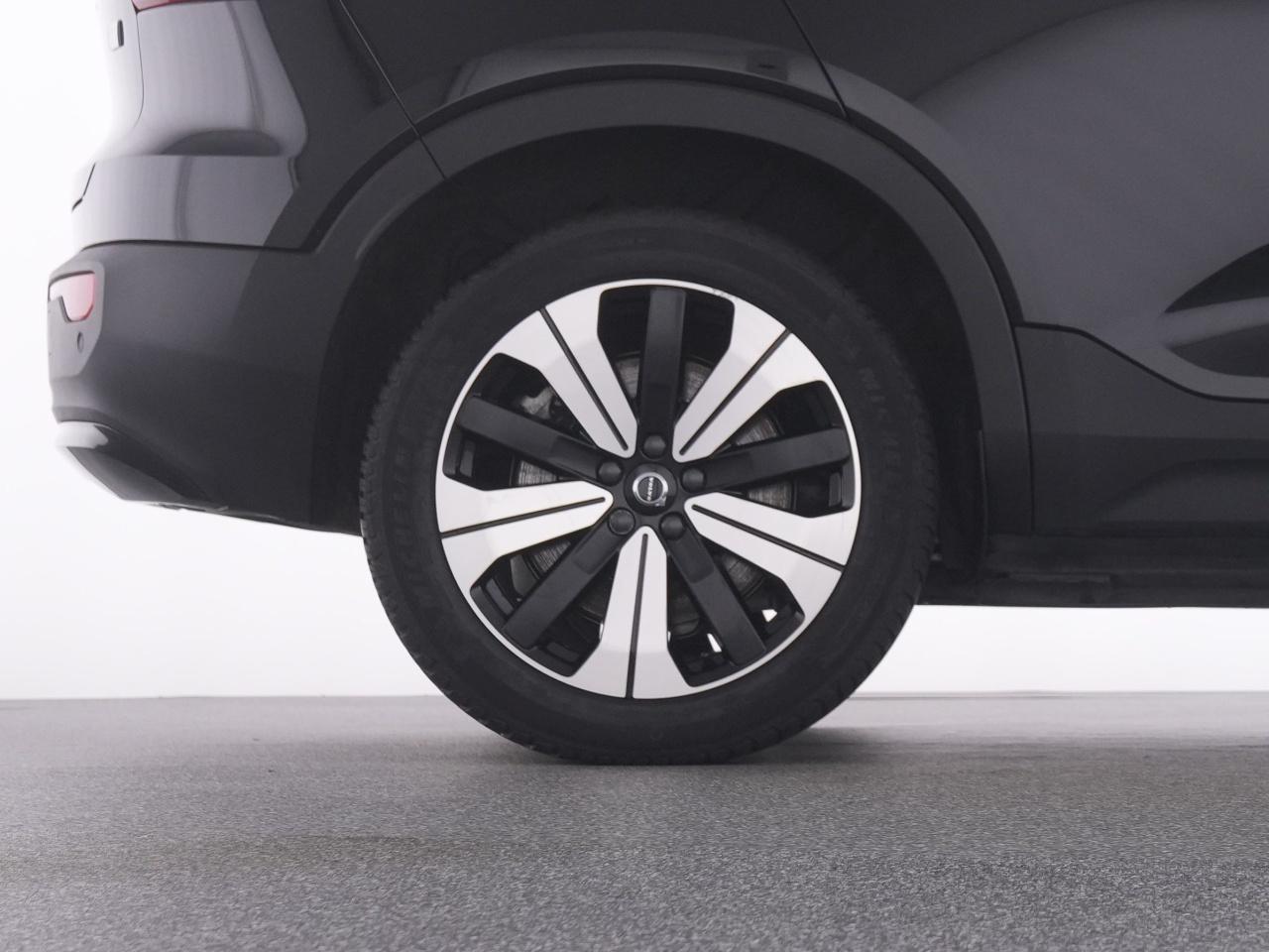 Volvo  XC 40