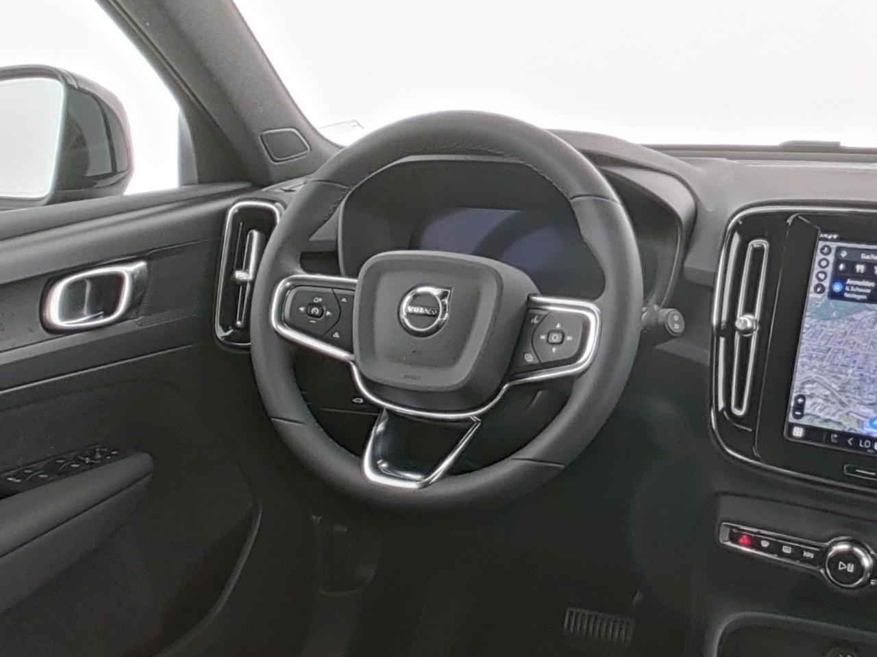 Volvo  XC 40