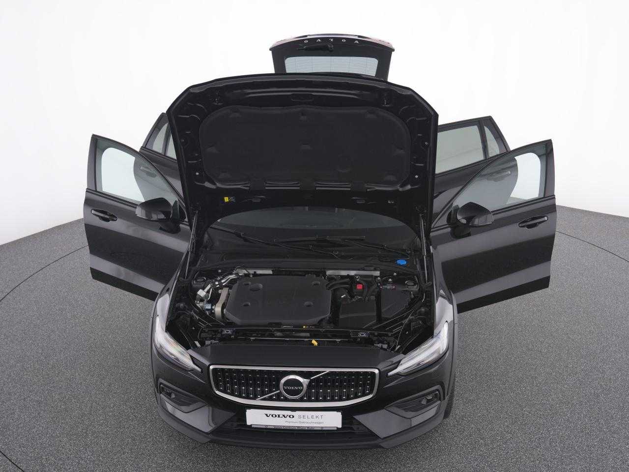 Volvo  CC