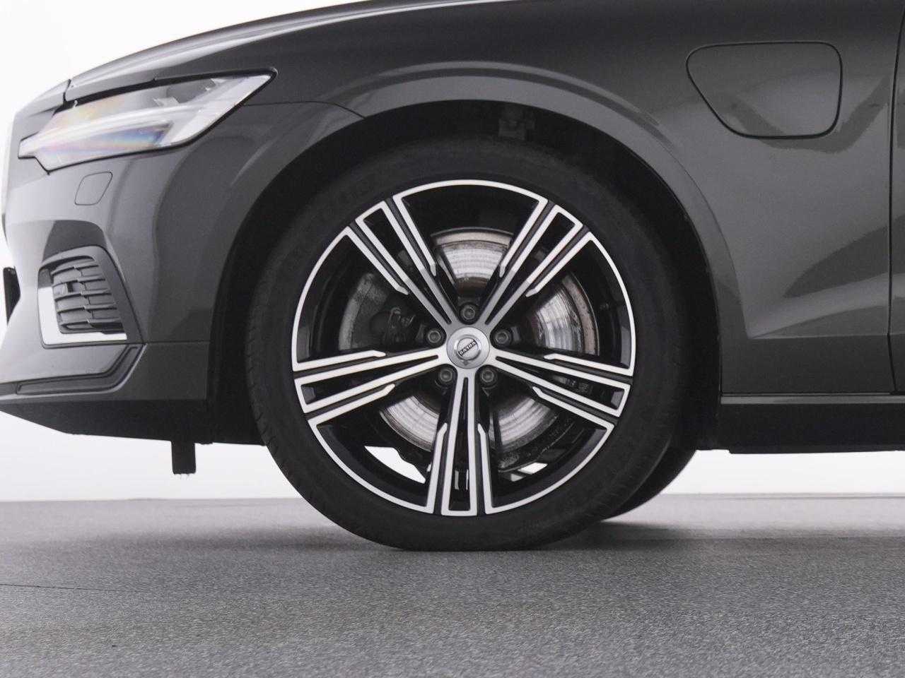 Volvo  V60
