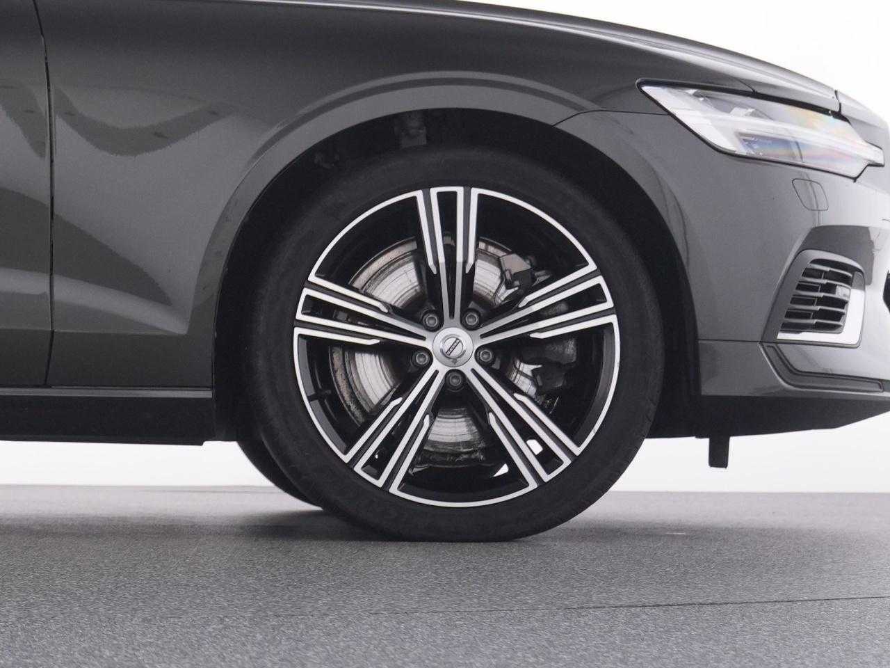 Volvo  V60