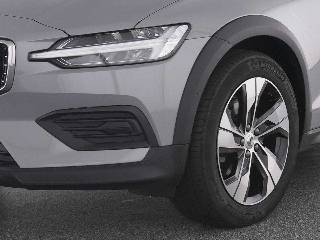 Volvo  CC
