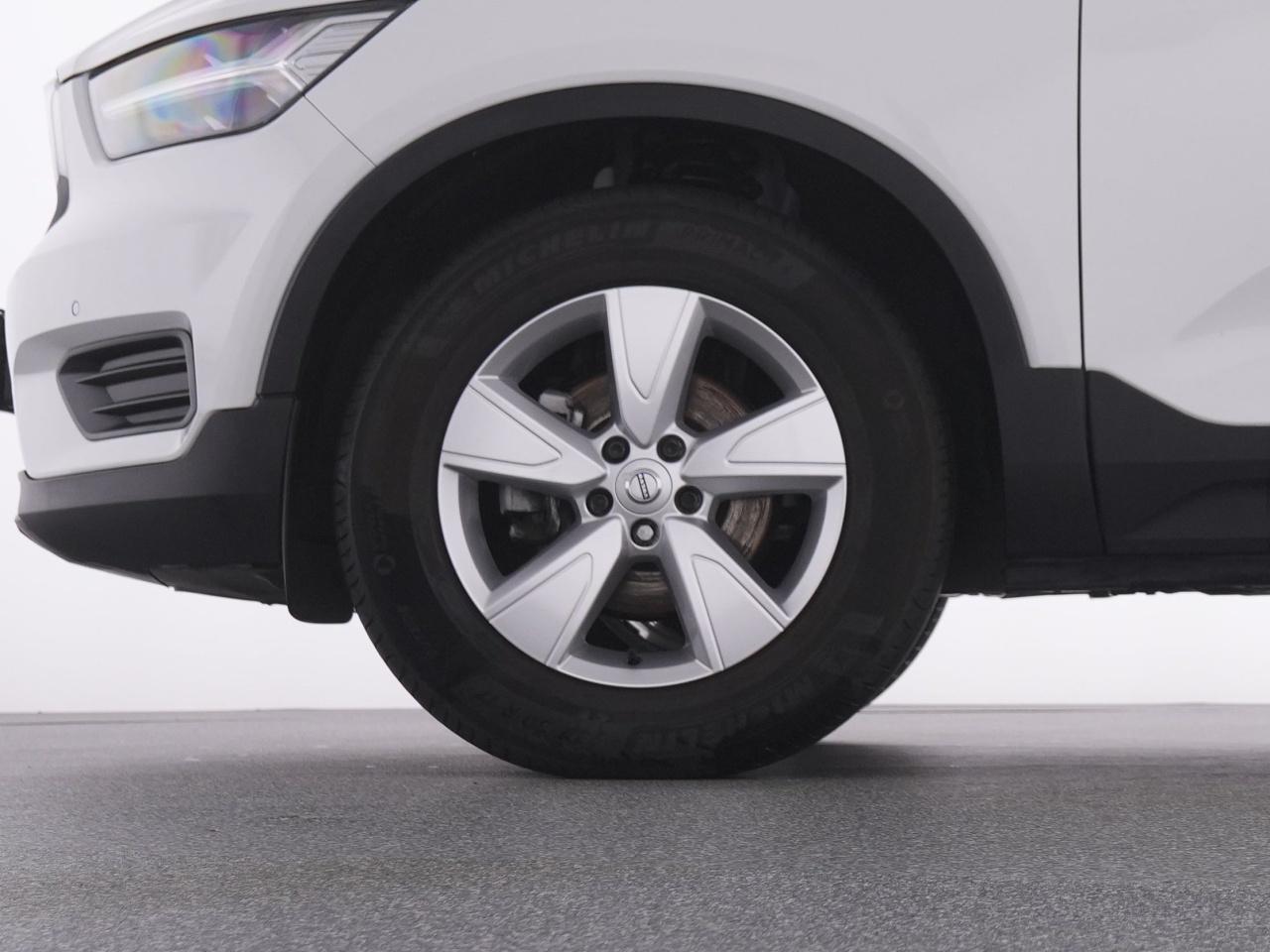 Volvo  XC 40