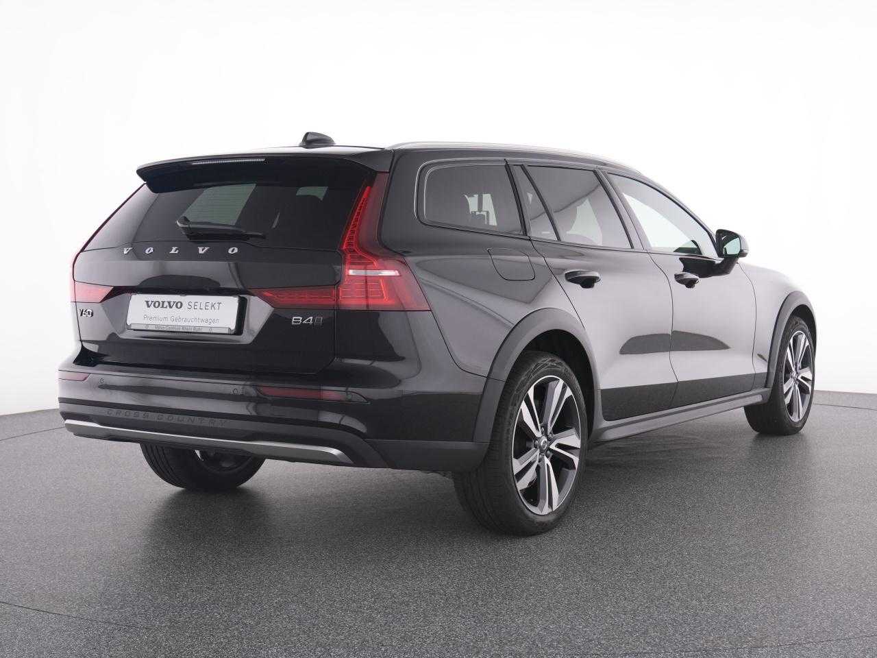 Volvo  CC