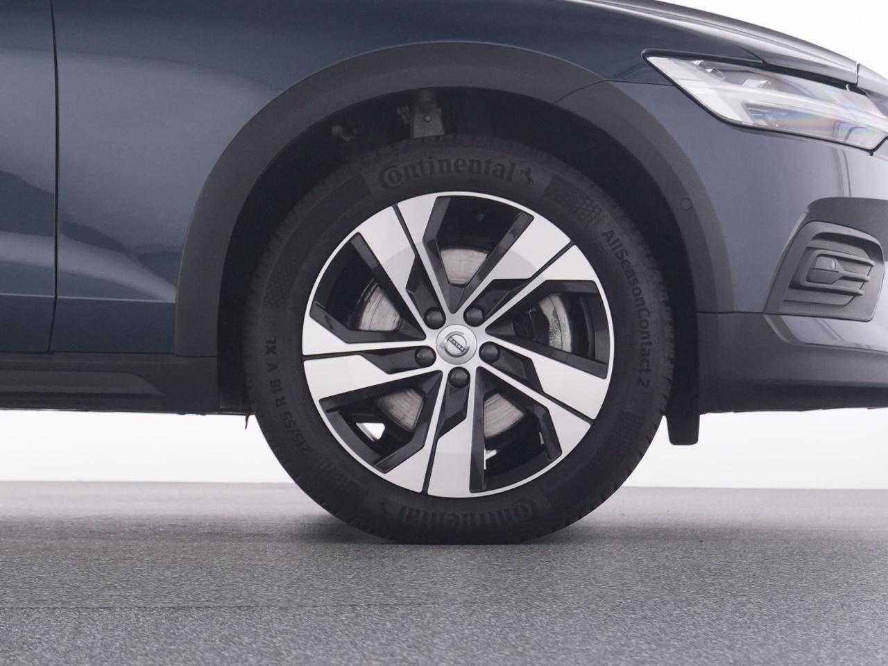 Volvo  CC