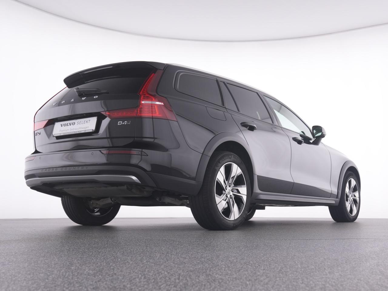 Volvo  CC