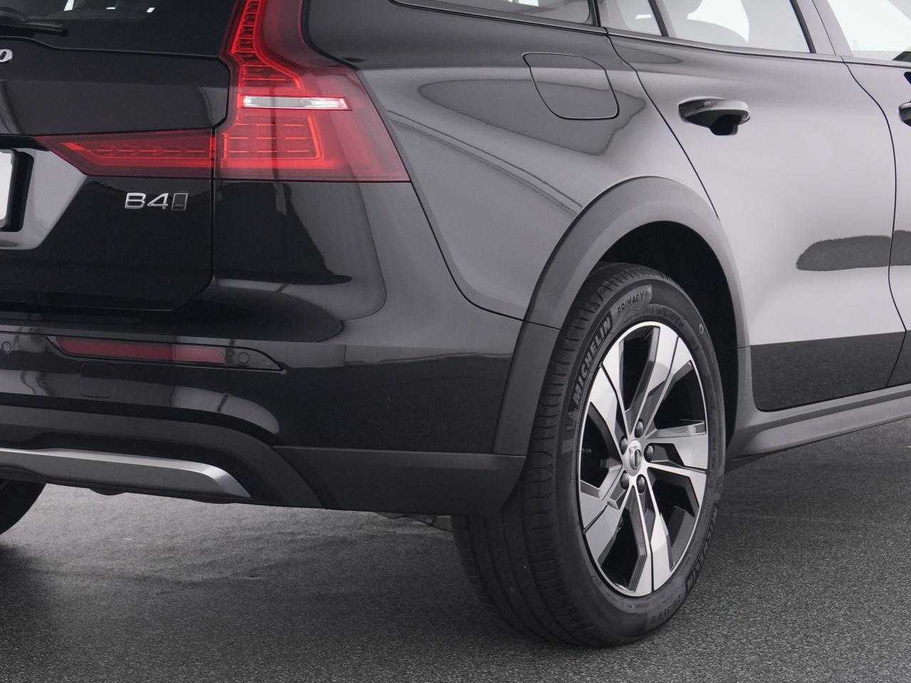 Volvo  CC