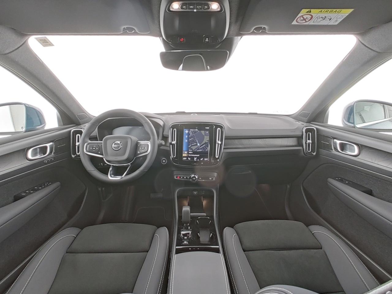 Volvo  XC 40
