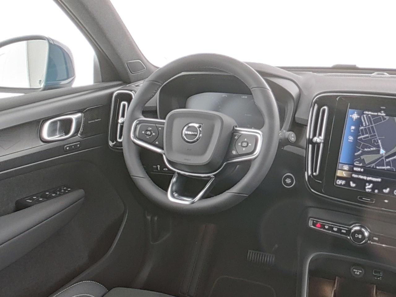 Volvo  XC 40