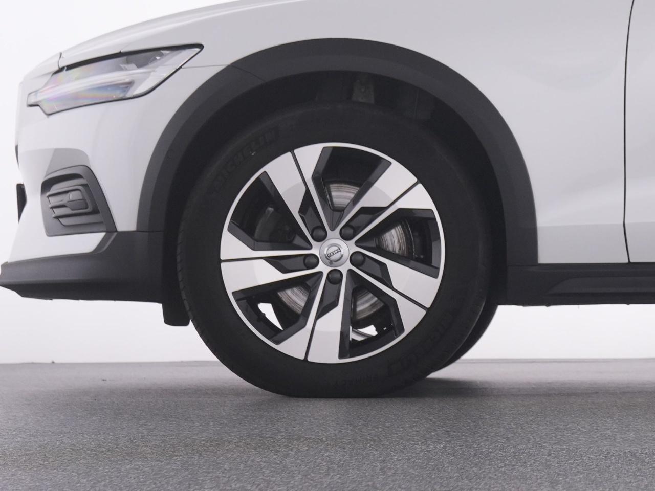 Volvo  CC