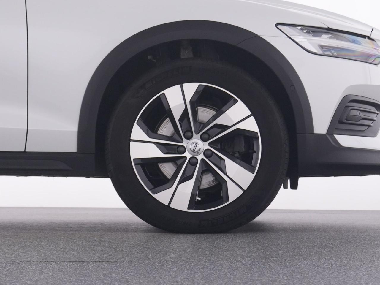 Volvo  CC
