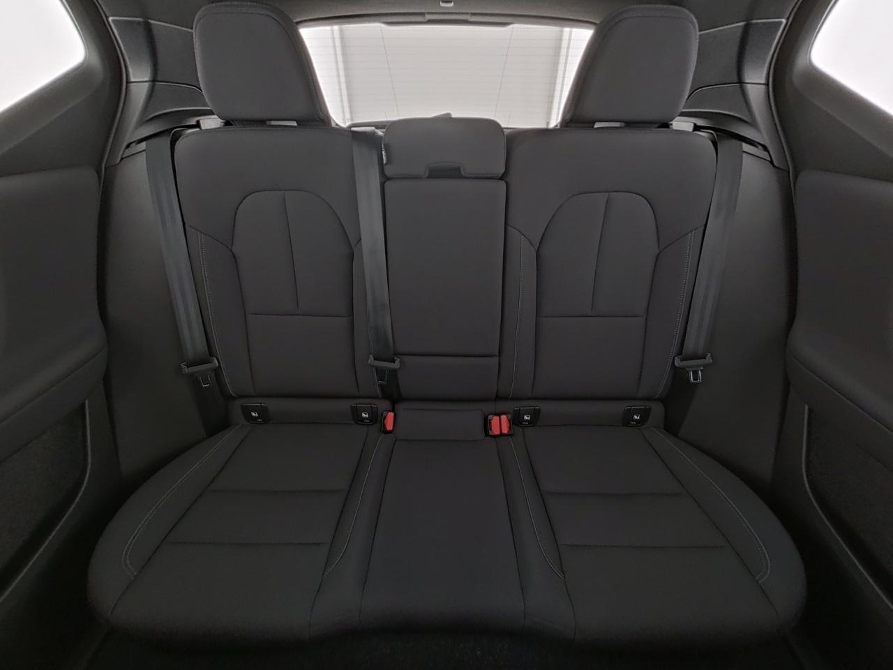 Volvo  XC 40