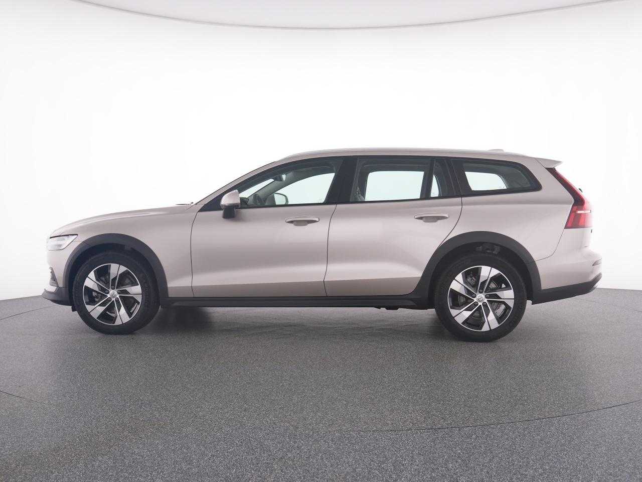 Volvo  CC