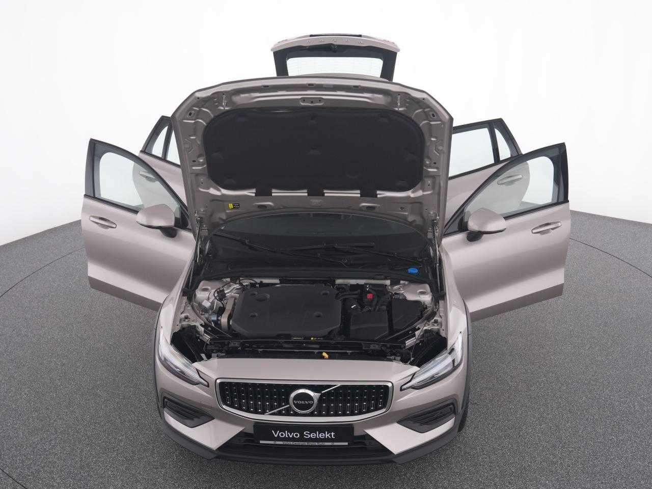 Volvo  CC