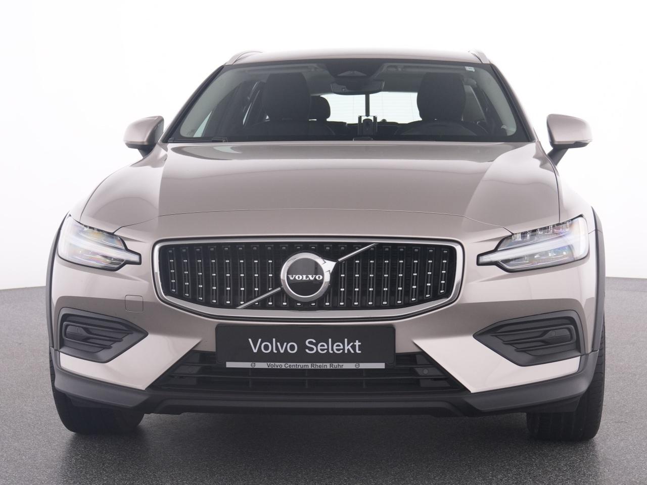 Volvo  CC
