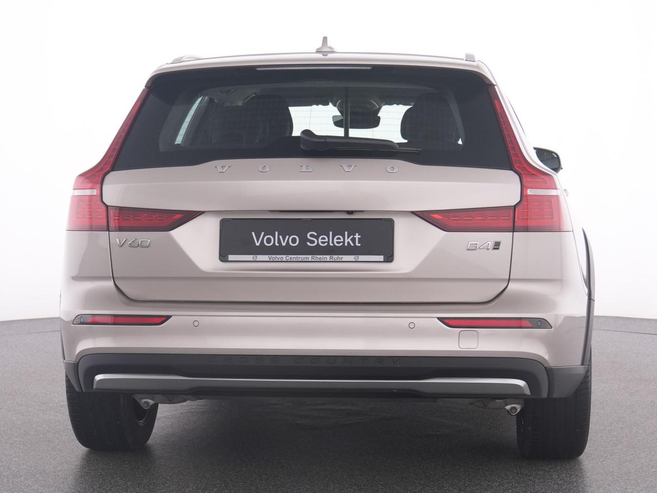 Volvo  CC