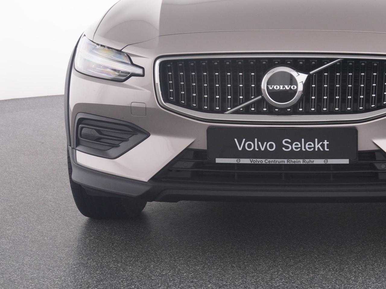 Volvo  CC