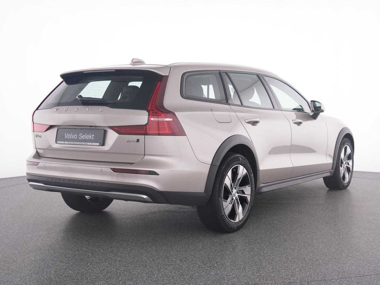Volvo  CC