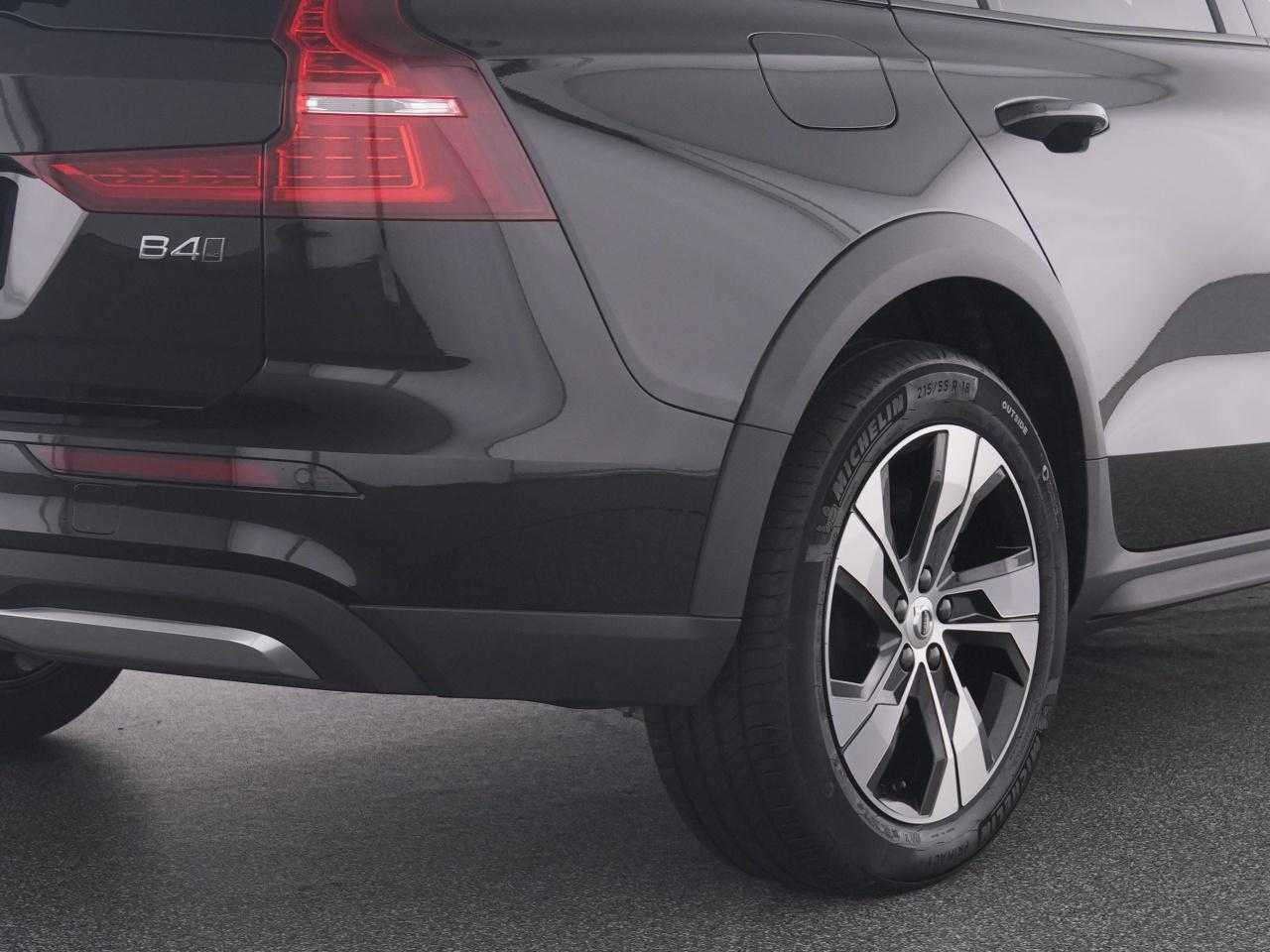 Volvo  CC