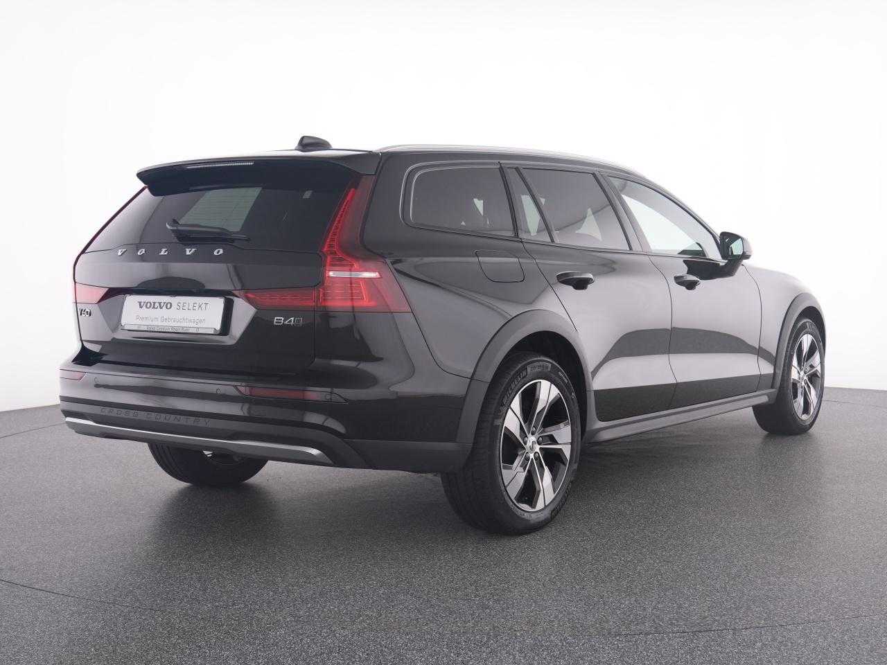 Volvo  CC