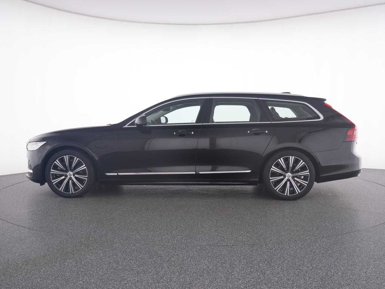 Volvo  V90