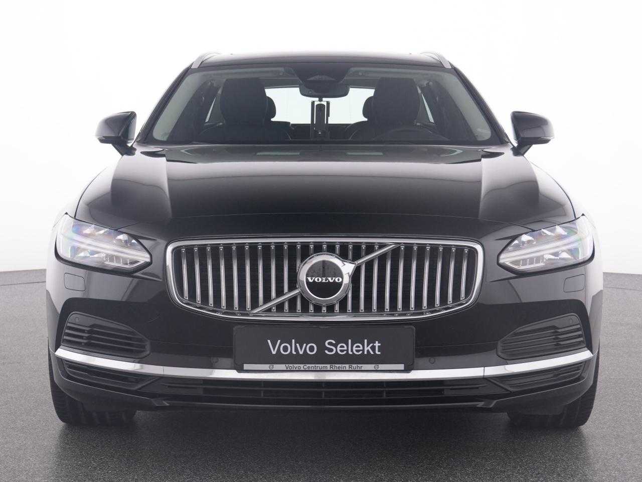 Volvo  V90