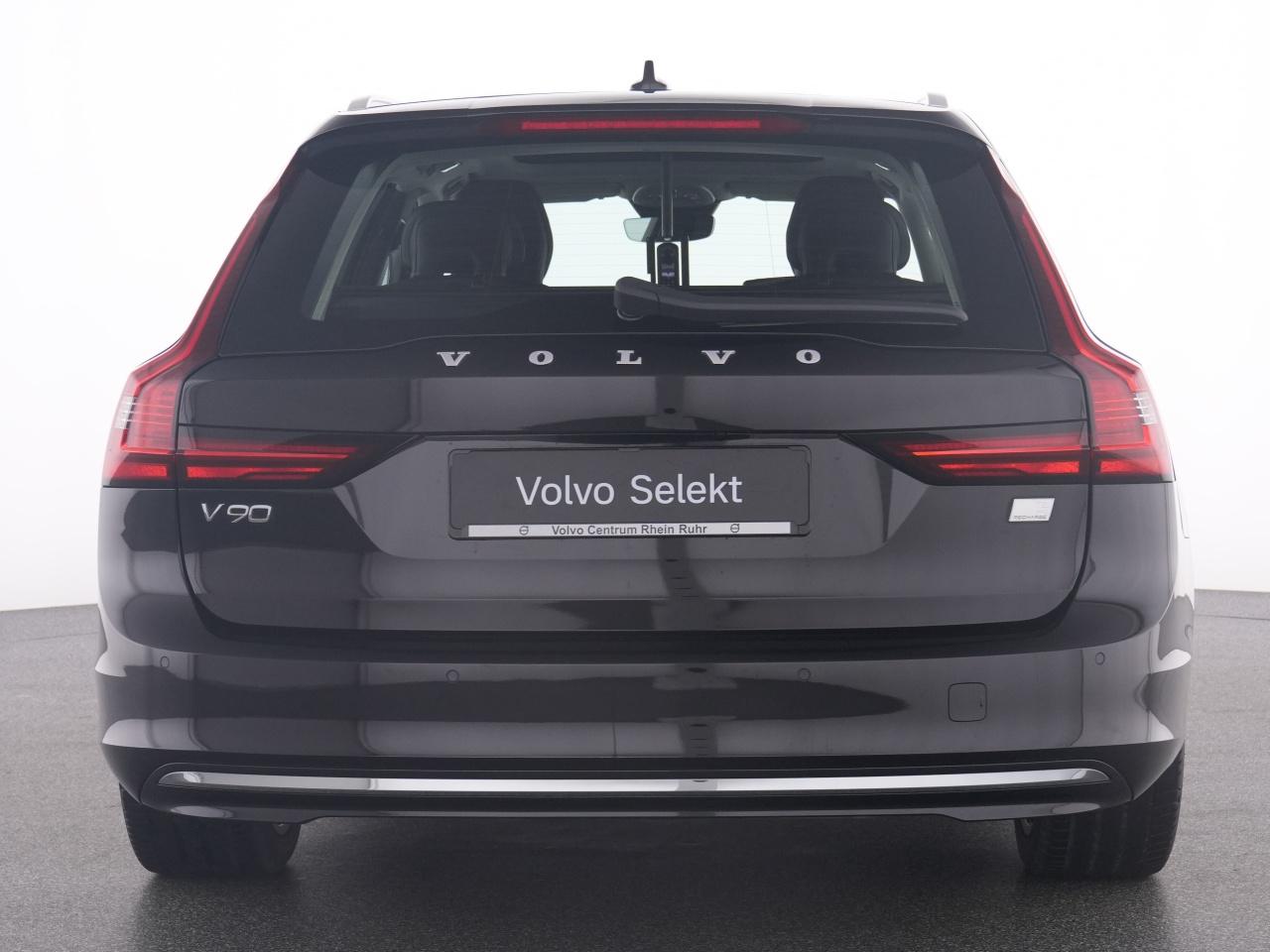Volvo  V90