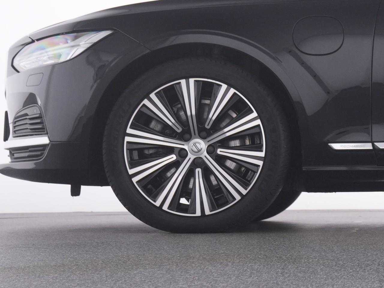 Volvo  V90