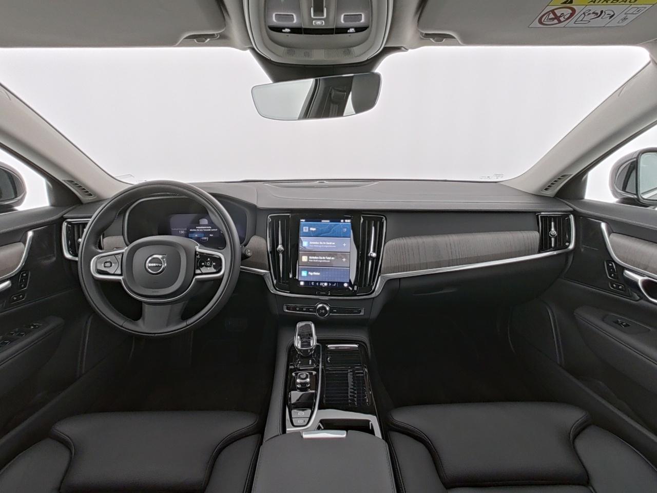 Volvo  V90