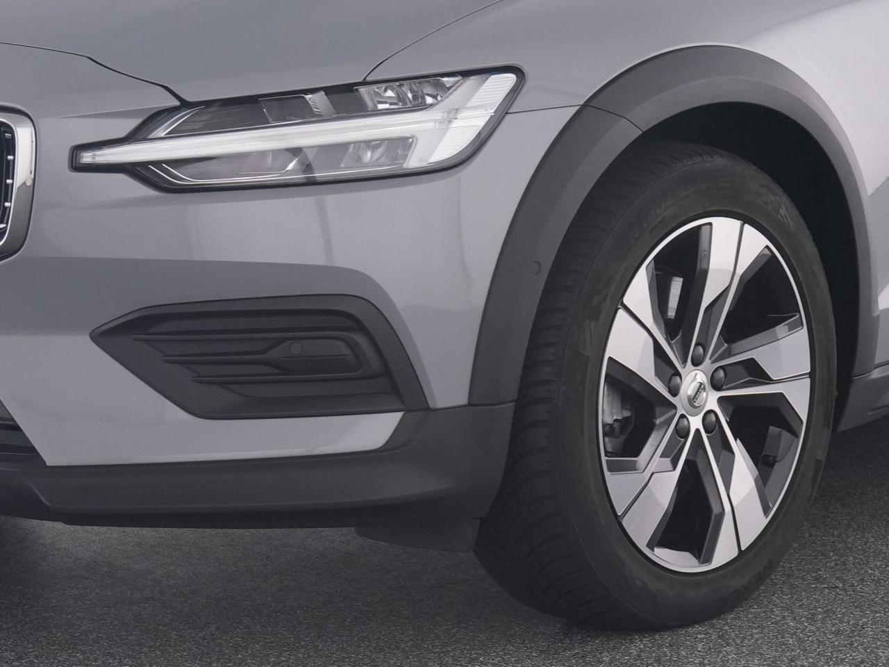 Volvo  CC