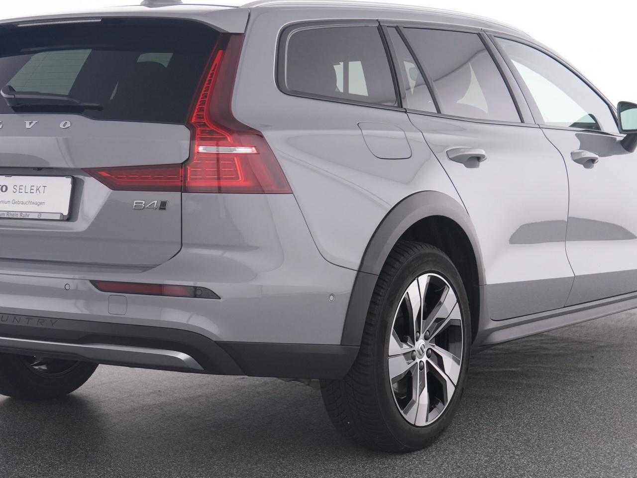 Volvo  CC