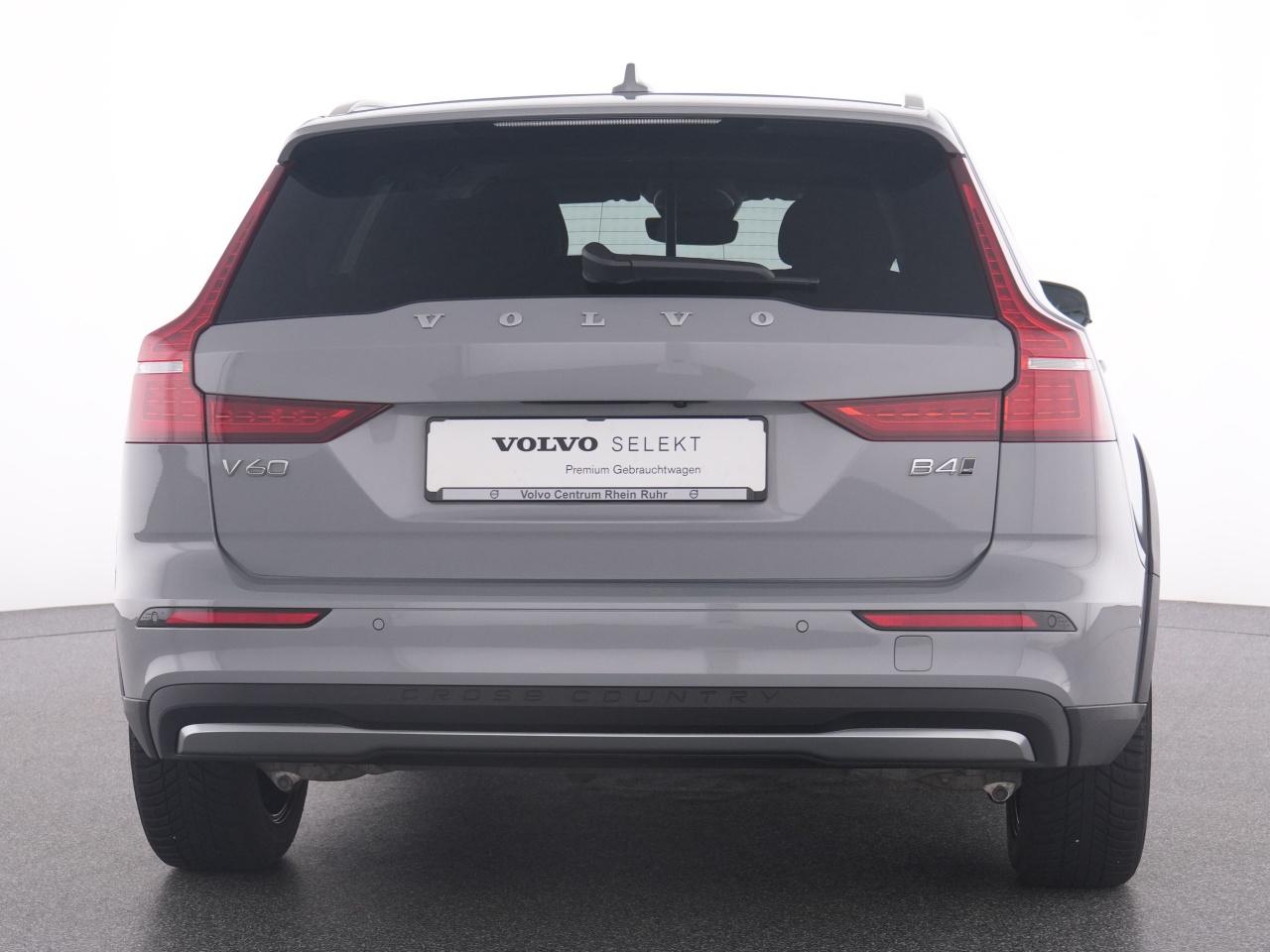 Volvo  CC