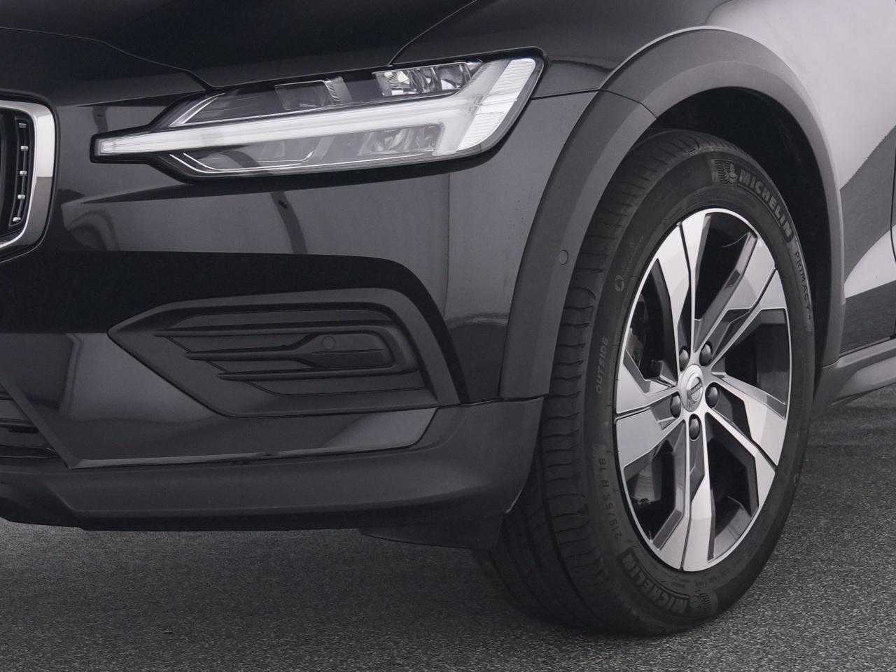 Volvo  CC